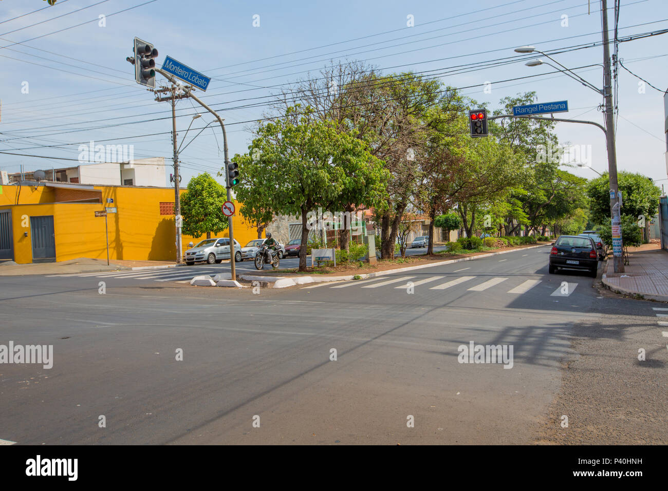 Rua Monteiro Lobato, em Ribeirão Preto, interior de São Paulo. Foto Stock