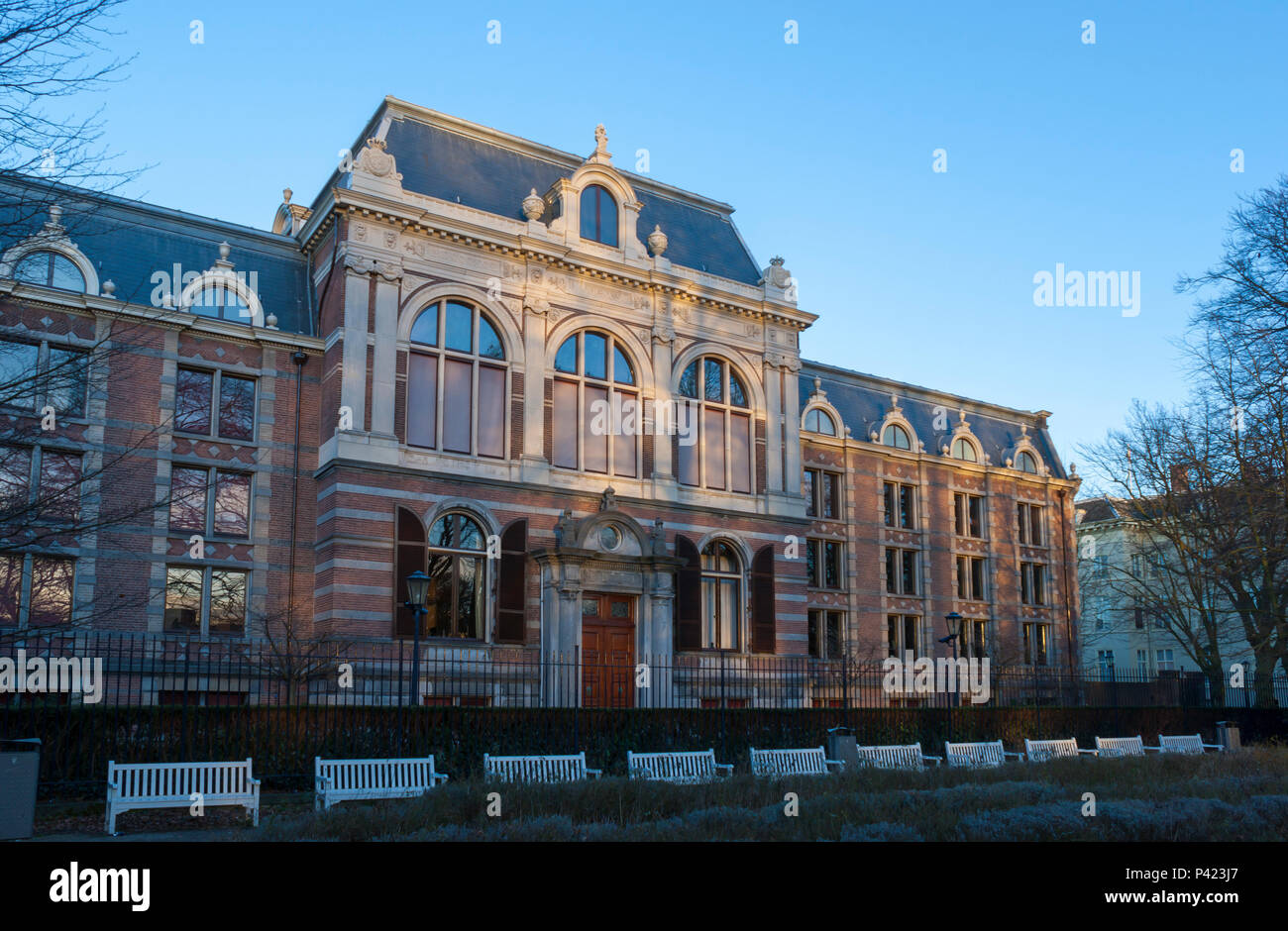 La neoclassica villa alloggiamento delle collezioni reali dei Paesi Bassi. Koninklijke Verzamelingen, Den Haag, Paesi Bassi Foto Stock