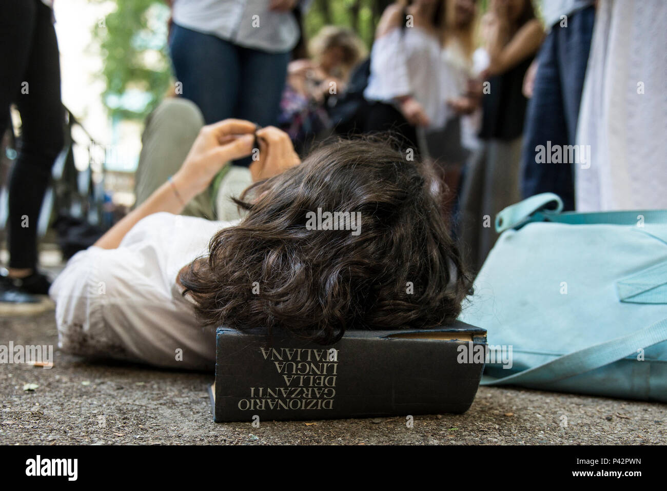 Torino Piemonte, Italia. Xx Giugno, 2018. Torino, Italy-June 20, 2018: Primo giorno di alta scuola gli esami a Vittorio Alfieri membro di alta scuola in Torino Credito: Stefano Guidi/ZUMA filo/Alamy Live News Foto Stock