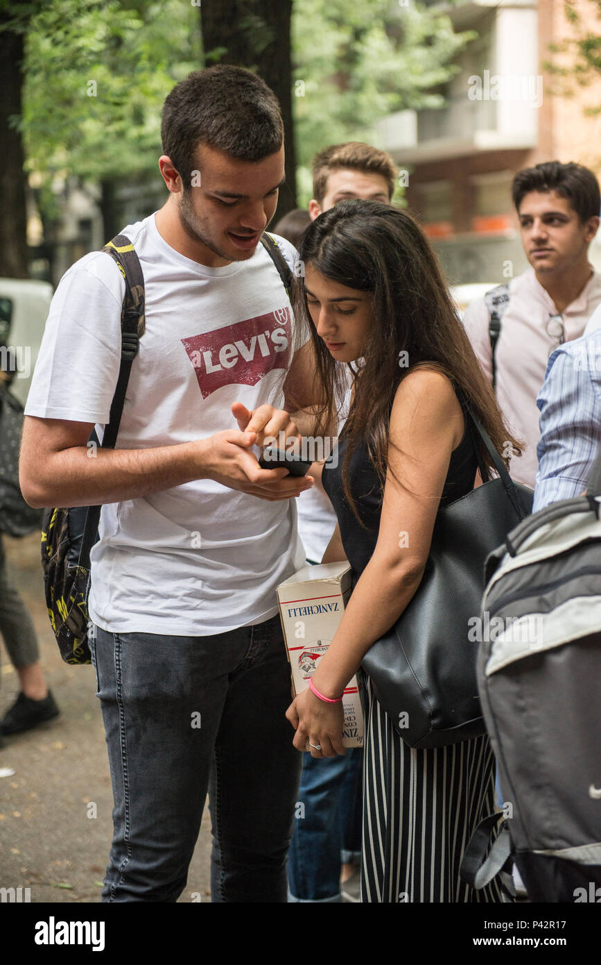 Torino Piemonte, Italia. Xx Giugno, 2018. Torino, Italy-June 20, 2018: Primo giorno di alta scuola gli esami a Vittorio Alfieri membro di alta scuola in Torino Credito: Stefano Guidi/ZUMA filo/Alamy Live News Foto Stock