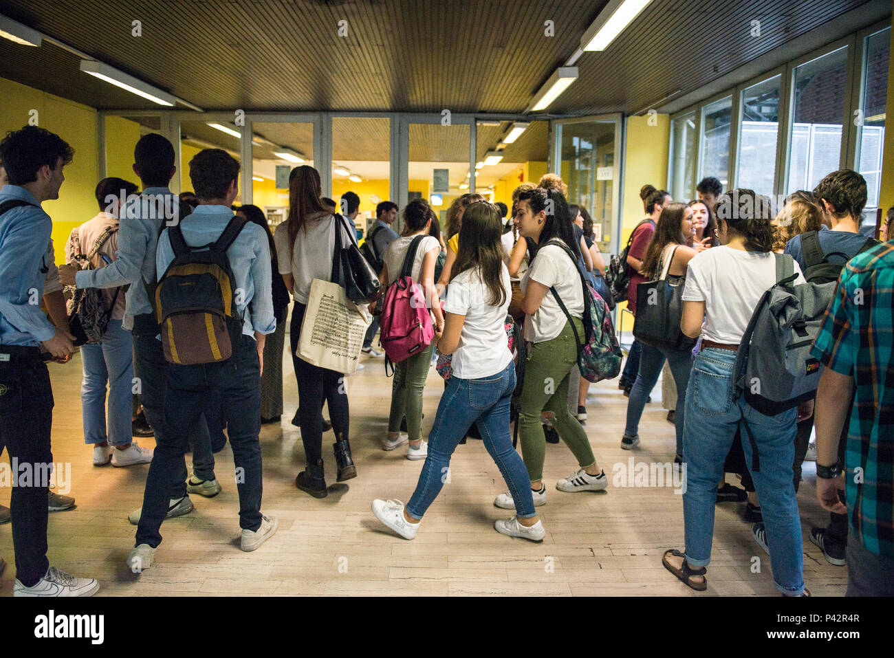 Torino Piemonte, Italia. Xx Giugno, 2018. Torino, Italy-June 20, 2018: Primo giorno di alta scuola gli esami a Vittorio Alfieri membro di alta scuola in Torino Credito: Stefano Guidi/ZUMA filo/Alamy Live News Foto Stock