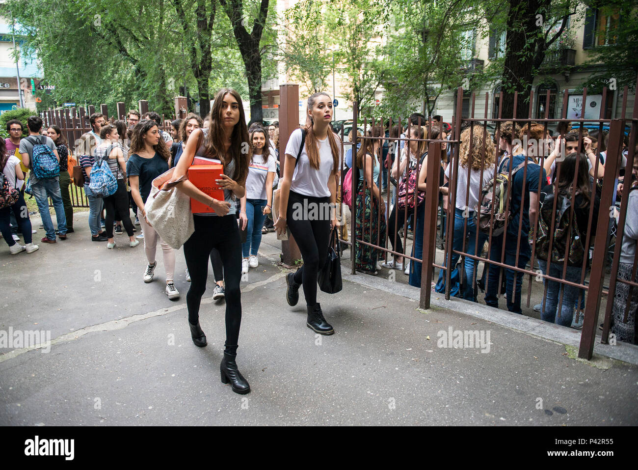Torino Piemonte, Italia. Xx Giugno, 2018. Torino, Italy-June 20, 2018: Primo giorno di alta scuola gli esami a Vittorio Alfieri membro di alta scuola in Torino Credito: Stefano Guidi/ZUMA filo/Alamy Live News Foto Stock