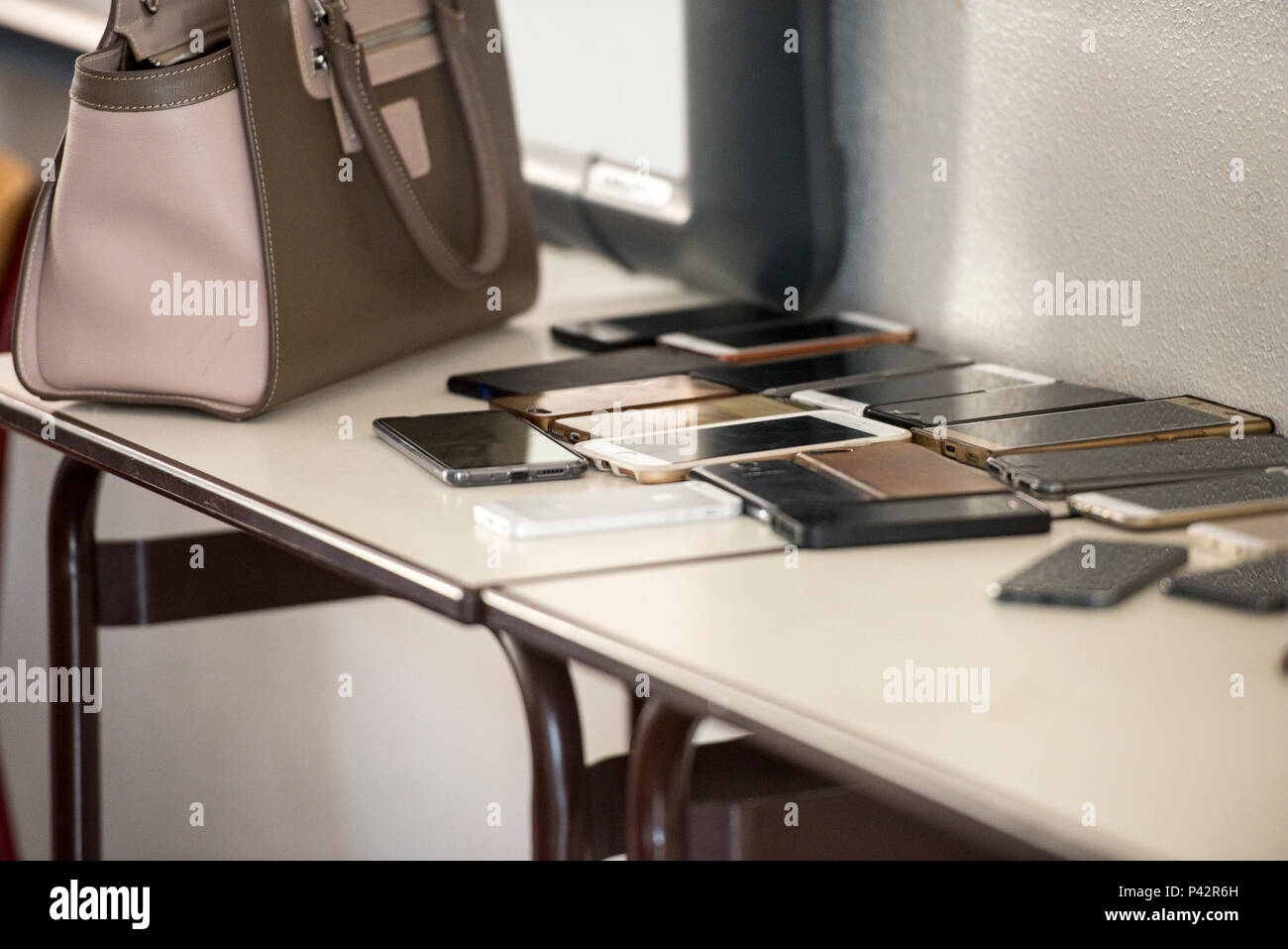 Torino Piemonte, Italia. Xx Giugno, 2018. Torino, Italy-June 20, 2018: Primo giorno di alta scuola gli esami a Vittorio Alfieri membro di alta scuola in Torino Credito: Stefano Guidi/ZUMA filo/Alamy Live News Foto Stock