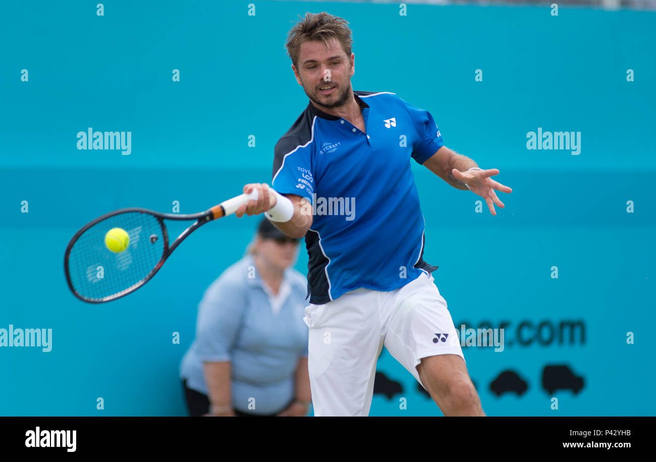 La Queen's Club di Londra, Regno Unito. Il 20 giugno, 2018. Giorno 3 sul Centre Court con Stan Wawrinka (SUI) in azione contro Sam QUERREY (USA). Credito: Malcolm Park/Alamy Live News. Foto Stock