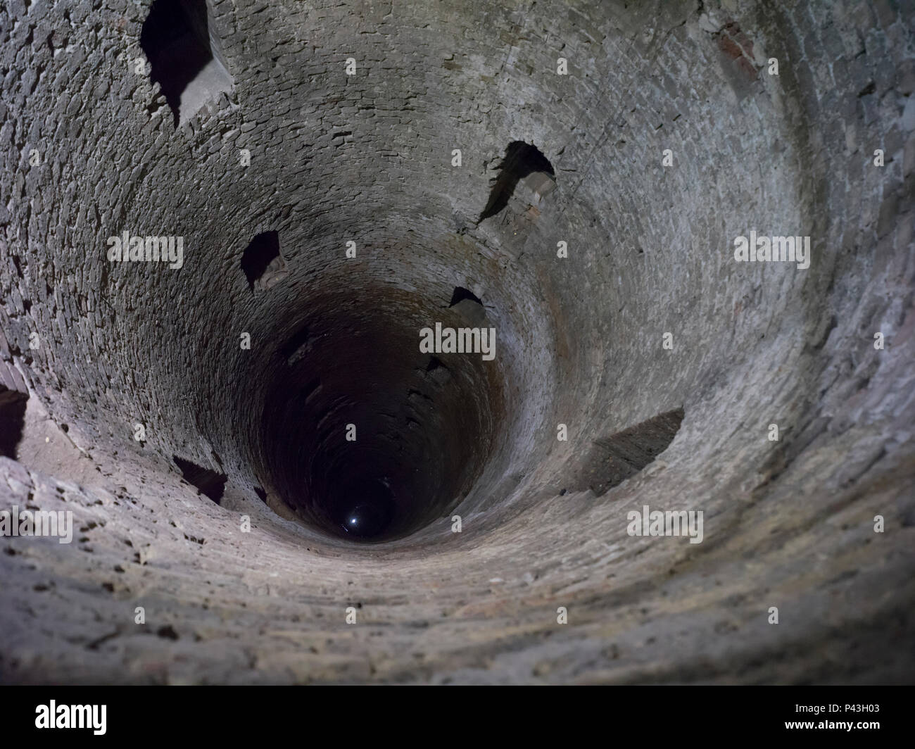 U24 Toppa Stemma Serbia – 9x6 Cm, Ricamata, Da Stirare O Cucire Su Tessuti