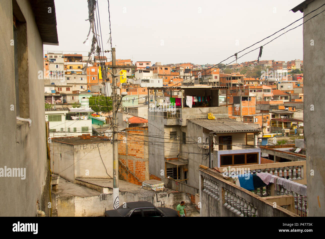 SÃO PAULO, SP - 26/01/2015: PERIFERIA DE SÃO PAULO - Bairro de Campo Limpo, periferia da zona sul de São Paulo. (Foto: #FOTOGRAFO#) Foto Stock