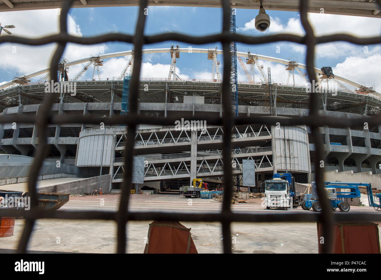 RIO DE JANEIRO, RJ - 06/12/2014: ESTRUTURA DO ENGENHÃO ALA SUL SEDE - Arcos da Ala leste duranti Estrutura do Engenhão ala sul sede realizada no Estádio Olímpico João Havelange. (Foto: Celso Pupo / Fotoarena) Foto Stock