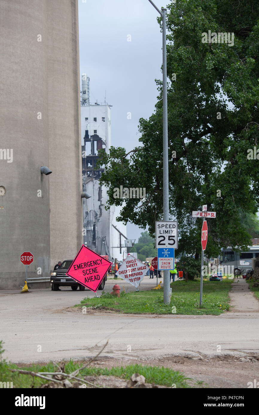 Scena di emergenza a elevatore granella esplosione, Terminale soluzioni, South Sioux City, NE Foto Stock