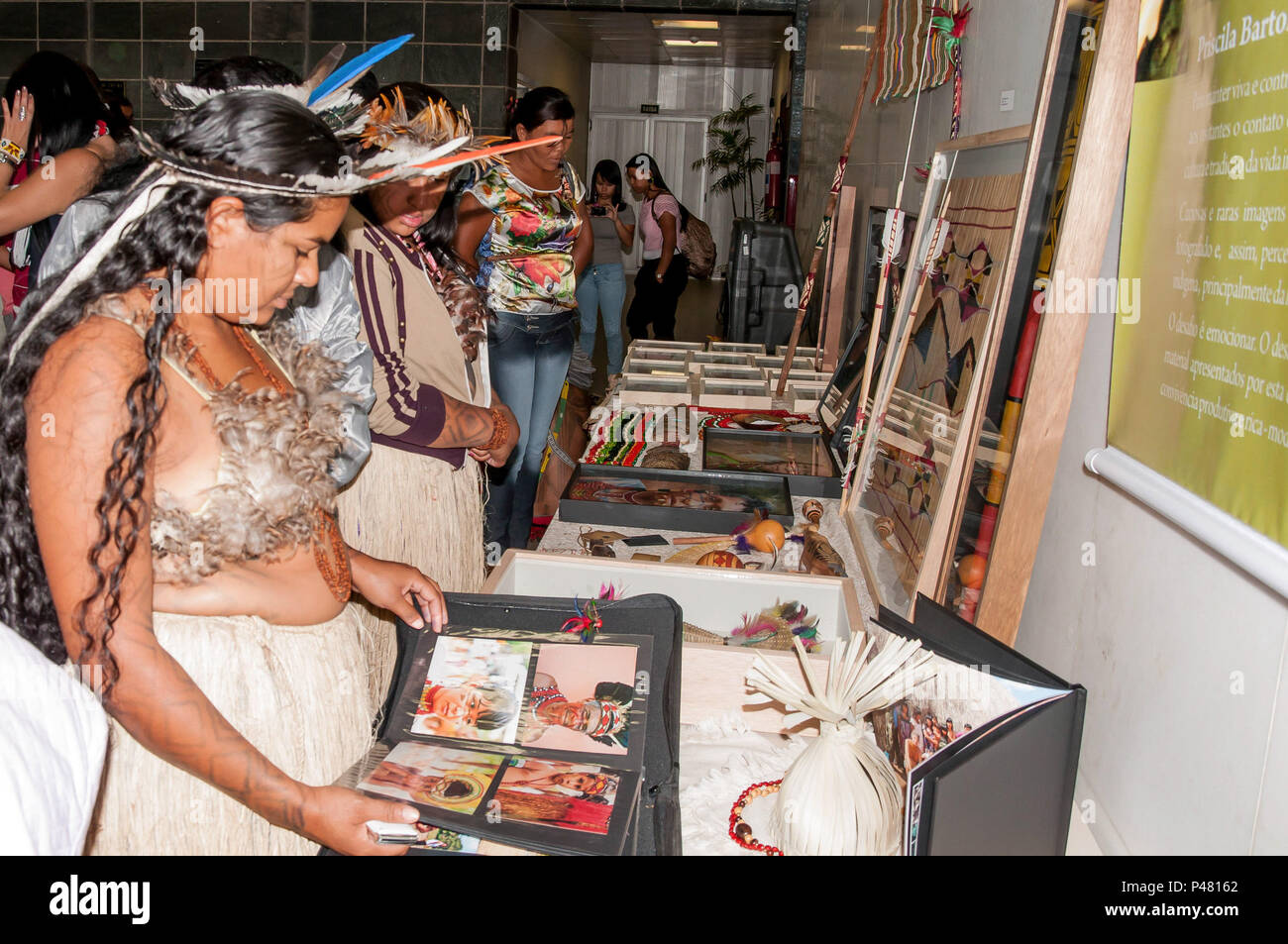 BELO Horizonte, MG - 18/04/13: Comemoração fare Dia do Índio - Comemoração fare Dia do Índio na Assembléia Legislativa de Minas Gerais. (Foto: Mourão Panda / Fotoarena) Foto Stock