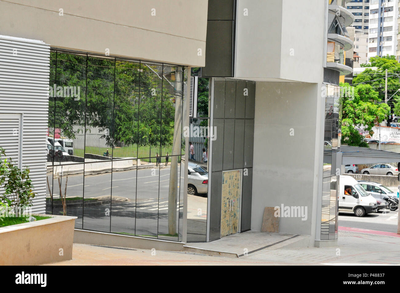 Belo Horizonte, MG - 03/03/15: Fachada do condomínio officenter. (Foto: Mourão Panda / FotoArena) Foto Stock
