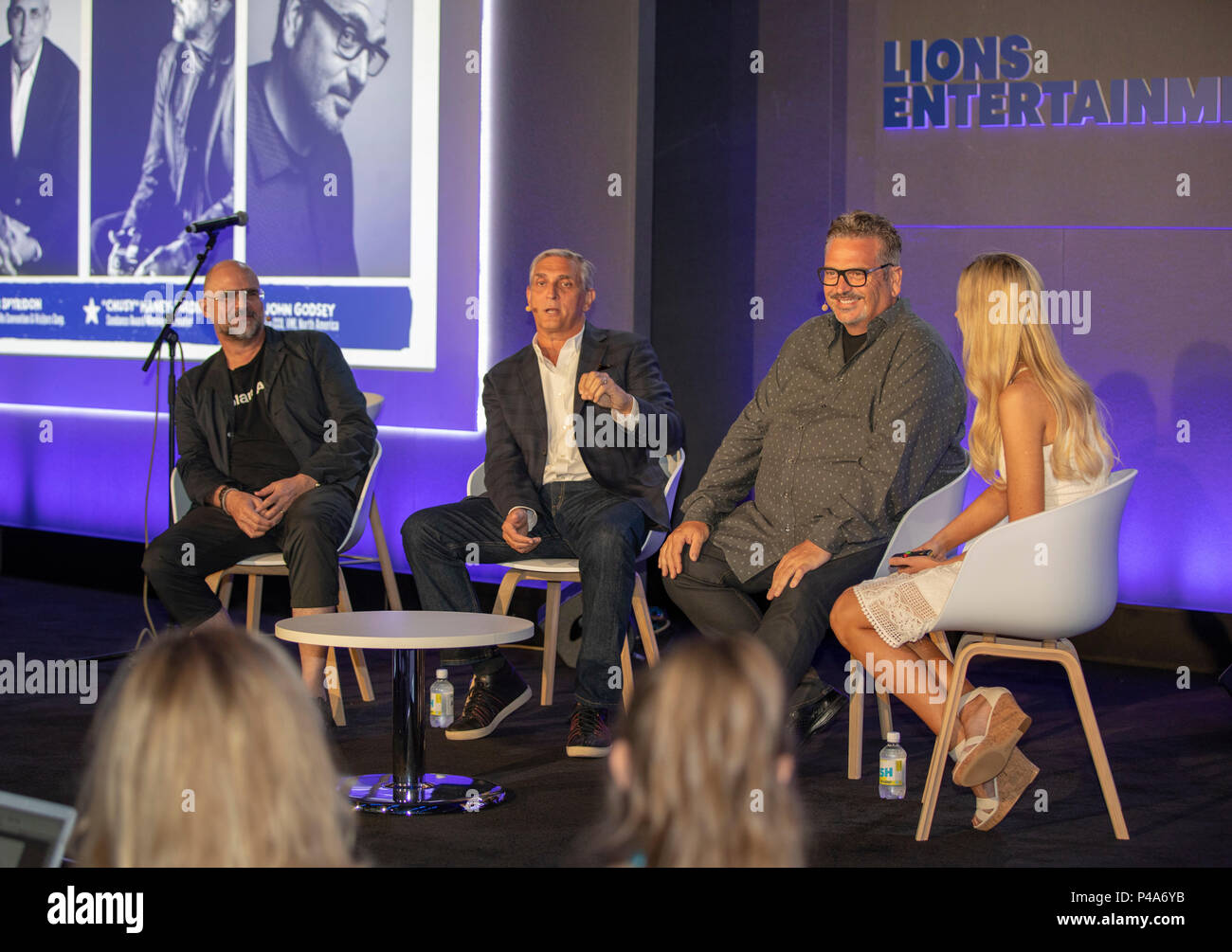 Cannes, Francia, 21 giugno 2018, Anthony 'Chusy' Haney-Jardine Butch Spyridon,Giovanni Godsey e Allison Pierce partecipare - Vendita con anima: rendere autentica le connessioni attraverso la storia e la canzone a Cannes Lions Festival - Festival Internazionale di Creatività © ifnm / Alamy Live News Foto Stock