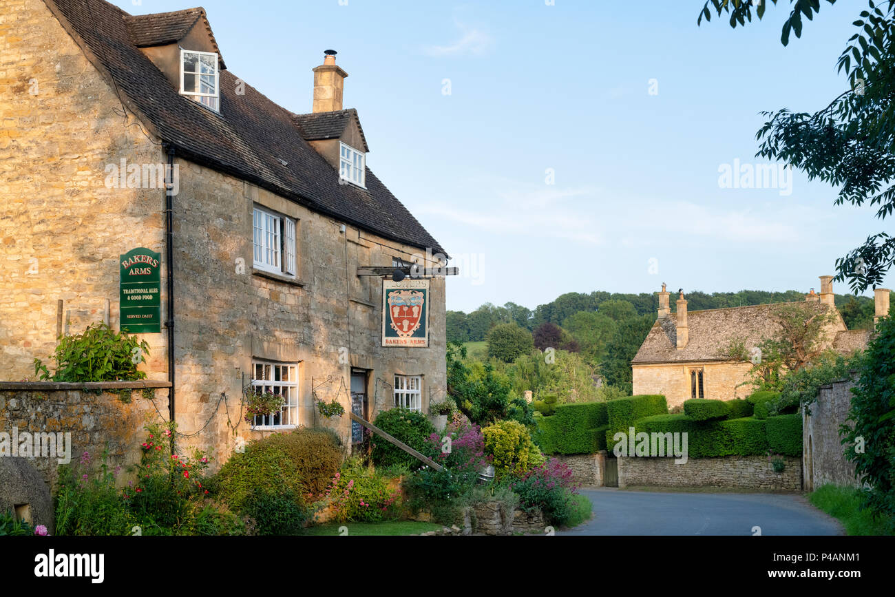 Bakers Arms pub in ampia Campden, Gloucestershire, Cotswolds, Inghilterra Foto Stock