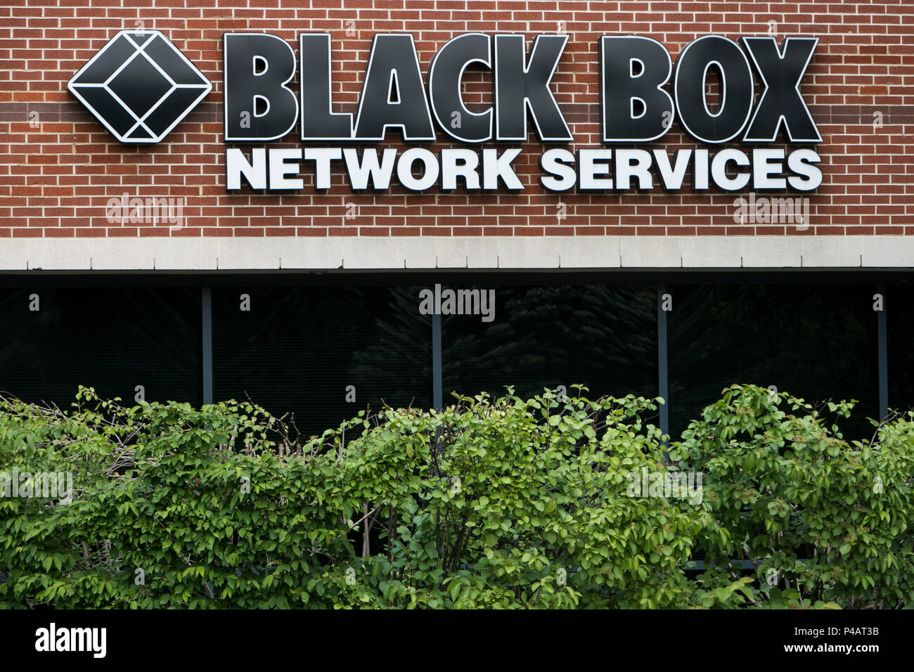 Un segno del logo al di fuori di una struttura occupata dalla scatola nera Servizi di rete in Herndon, Virginia il 9 giugno 2018. Foto Stock