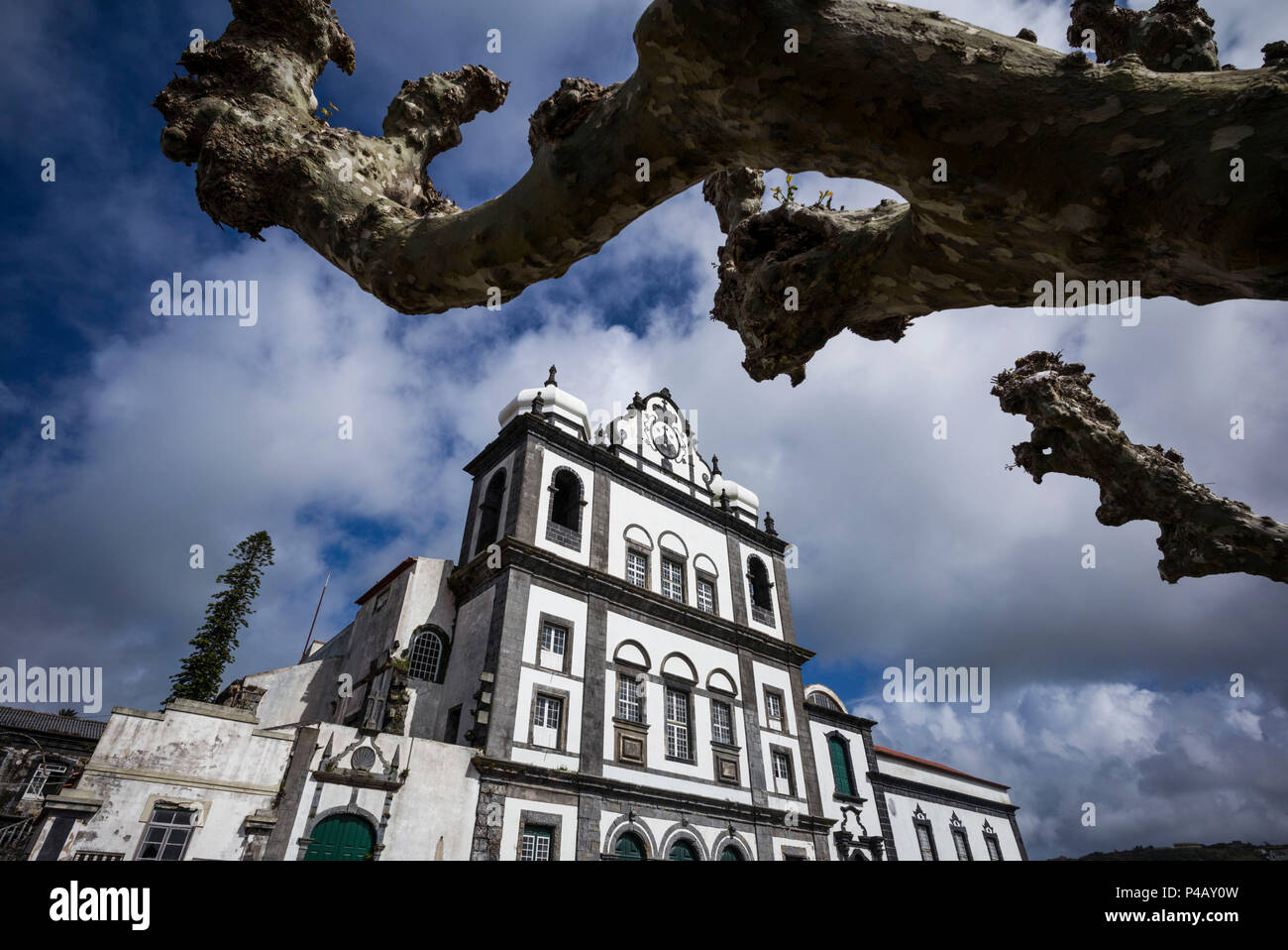 Portogallo Azzorre, l'isola di Faial, Horta, Igreja de Nossa Senhora do Carmo chiesa, esterna Foto Stock