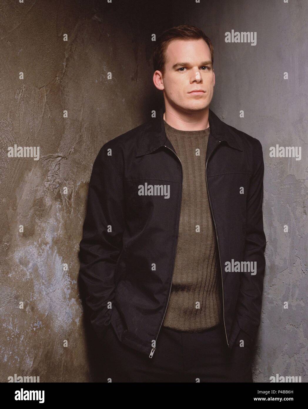 Pellicola originale titolo: sei piedi sotto. Titolo inglese: sei piedi sotto. Anno: 2001. Stelle: Michael C. HALL. Credito: HBO / Album Foto Stock