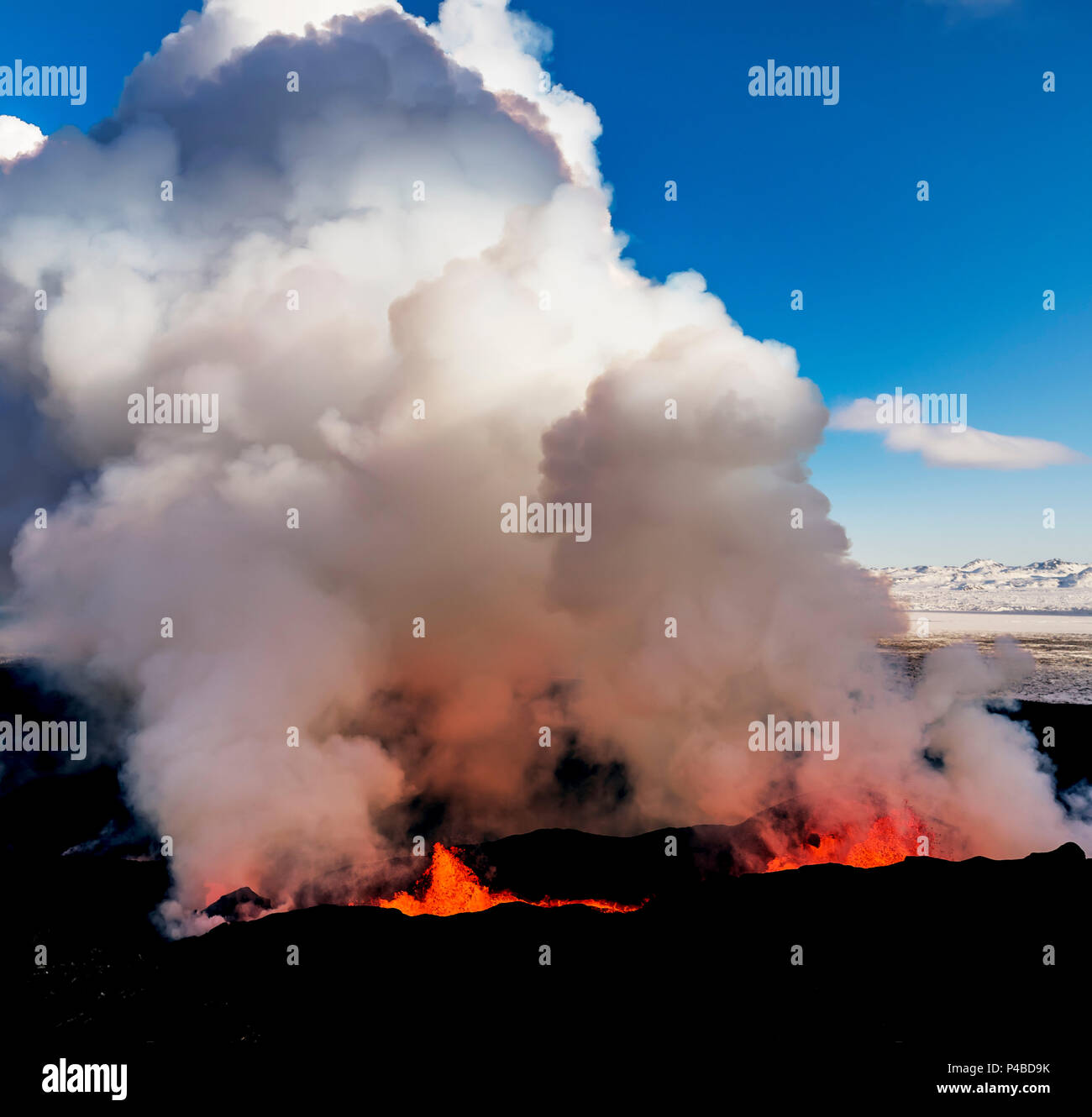 Agosto 29, 2014, una eruzione vulcaniana si è verificato in Holuhraun all'estremità nord di un intrusione di magma che avevano spostato progressivamente a nord, dal vulcano Bardarbunga. Bardarbunga è uno stratovulcano situato sotto il Vatnajokull, Islanda più ampia del ghiacciaio. Foto Date-Sept. 28, 2014 Foto Stock