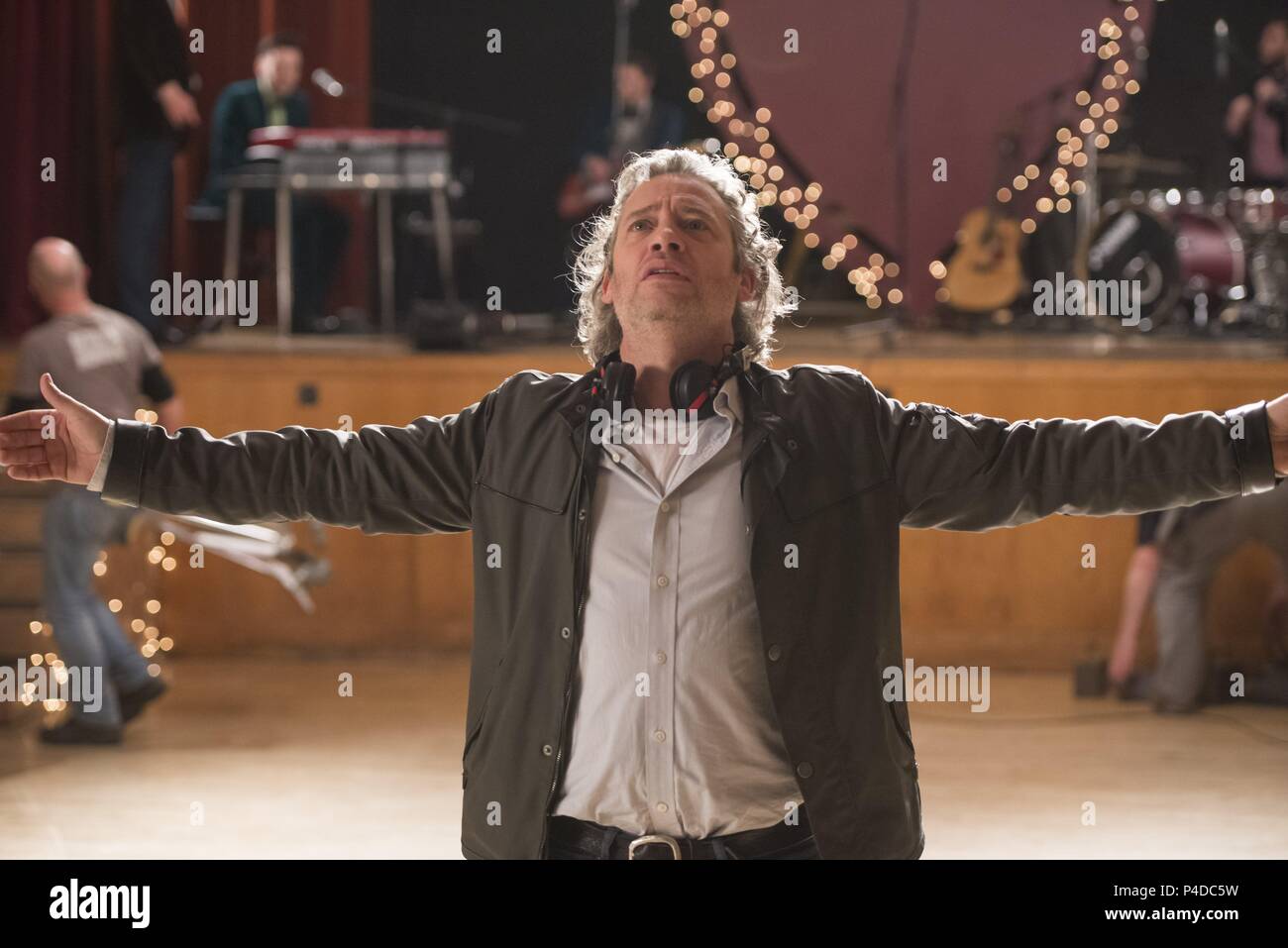 Pellicola originale Titolo: Sunshine su Leith. Titolo inglese: Sunshine su Leith. Regista: DEXTER Fletcher. Anno: 2013. Stelle: DEXTER Fletcher. Credit: nero cammello foto/film di DNA / Album Foto Stock