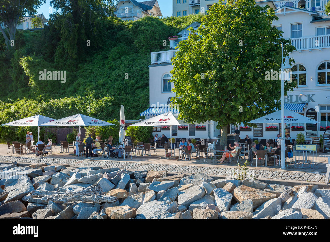 Passeggiata con ristorante, Sassnitz, Rügen, Meclenburgo-Pomerania Occidentale, Germania, Europa Foto Stock