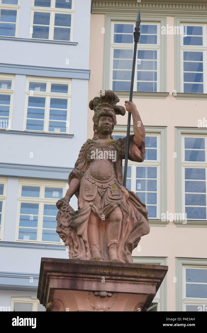 Minervabrunnen, Minerva Fontana, Römerberg, Frankfurt am Main, Germania Foto Stock