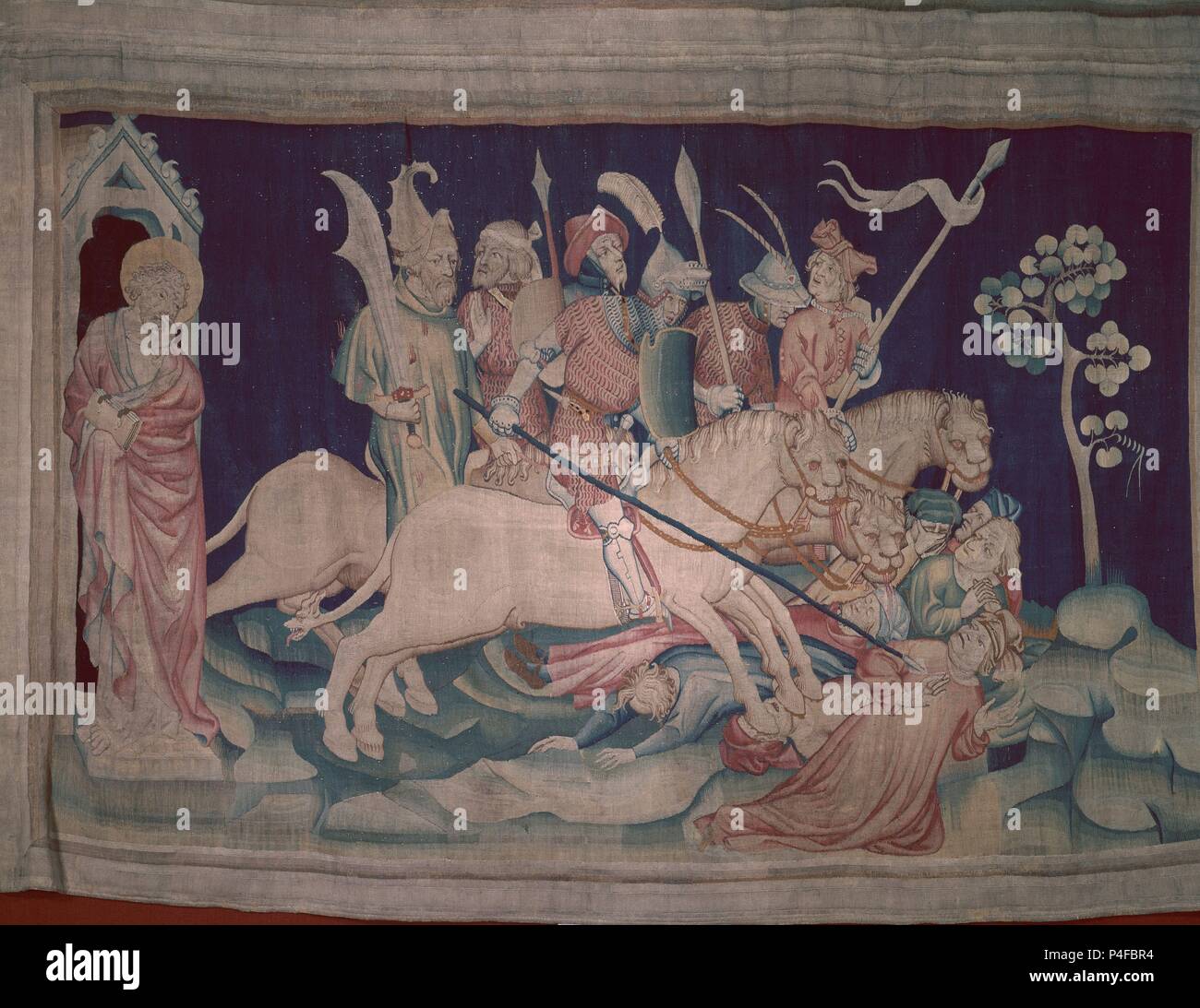 TAPIZ DEL APOCALIPSIS- JINETES EN CABALLOS CON CABEZA DE LEON- (cartone de Jean de Bruges)- S XIV. Posizione: Castillo, Angers, Francia. Foto Stock