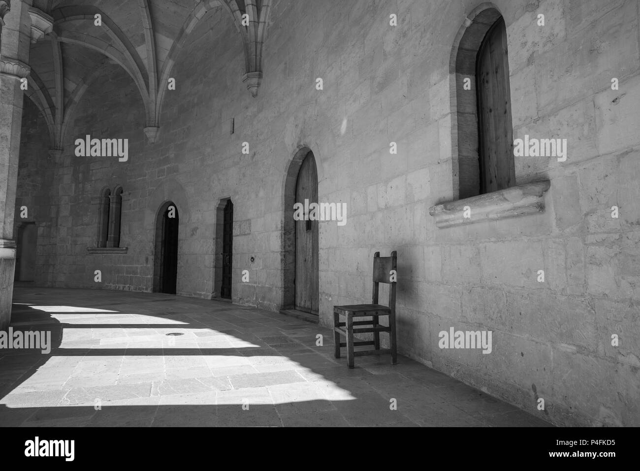 Antico monastero scena alta sopra la Palma di Maiorca Spagna in bianco e nero Foto Stock