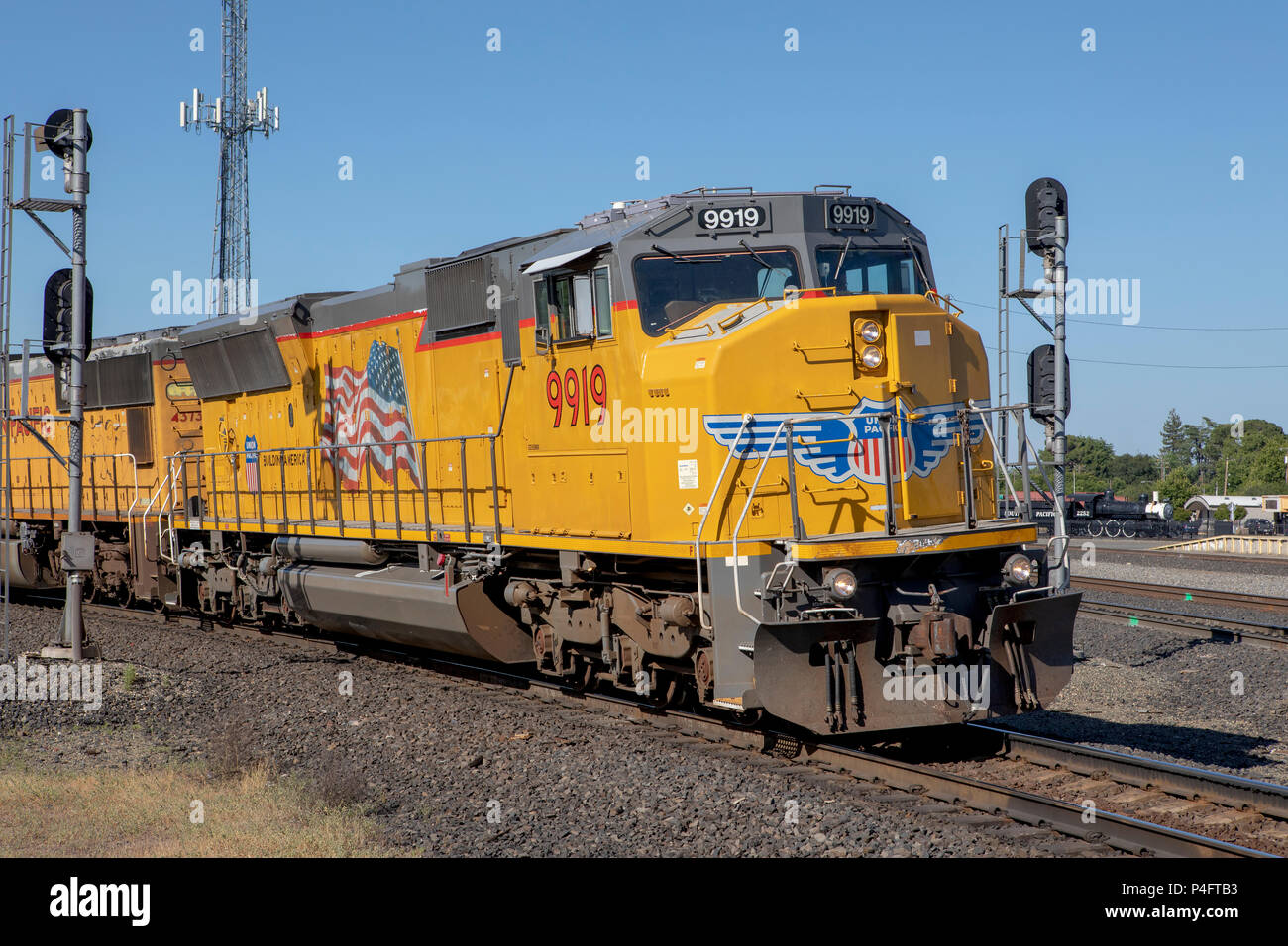 Union Pacific locomotori nel cantiere di smistamento in Roseville California. Foto Stock