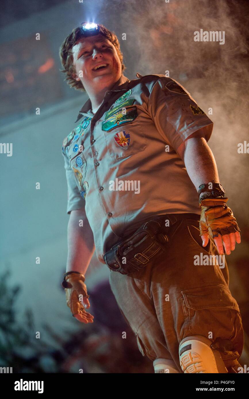 Pellicola originale titolo: SCOUT GUIDA ALLA Zombie Apocalypse. Titolo inglese: SCOUT GUIDA ALLA Zombie Apocalypse. Regista: CHRISTOPHER LANDON. Anno: 2015. Stelle: JOEY MORGAN. Credito: BROKEN ROAD PRODUCTIONS/BRUCKS ENT/OOPS DOUGHNNUTS PRO/PARAM / Album Foto Stock