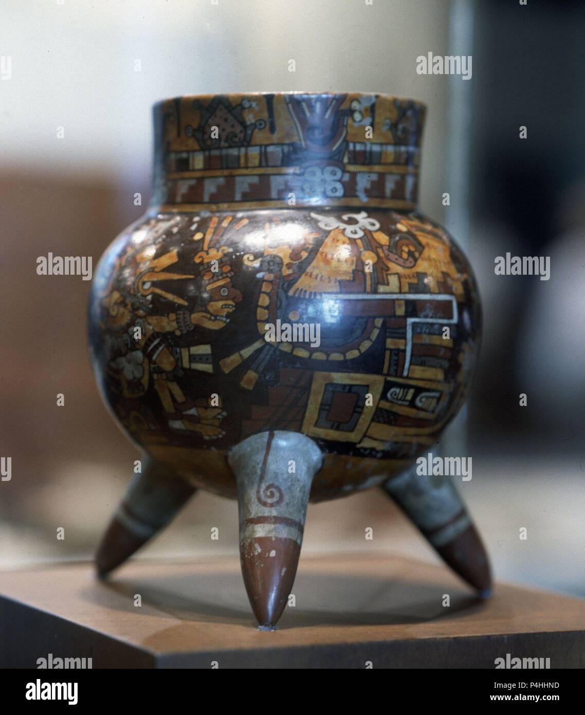 OLLA MIXTECA cerimoniale - VASO TRIPODE POLICROMO - CERAMICA - MIXTECA PREHISPANICO. Posizione: MUSEO NACIONAL DE ANTROPOLOGIA, CITTÀ DEL MESSICO, CIUDAD DE MEXICO. Foto Stock
