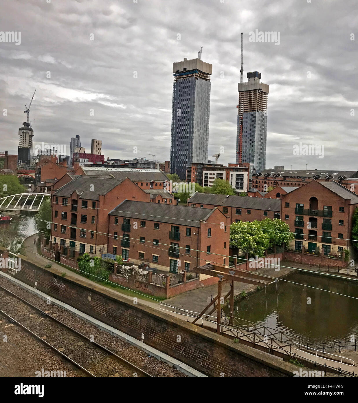 Manchester Castlefield Nuova costruzione di blocco a torre di appartamenti, unità residenziali, Lancashire, North West England, Regno Unito, M3 4LZ Foto Stock