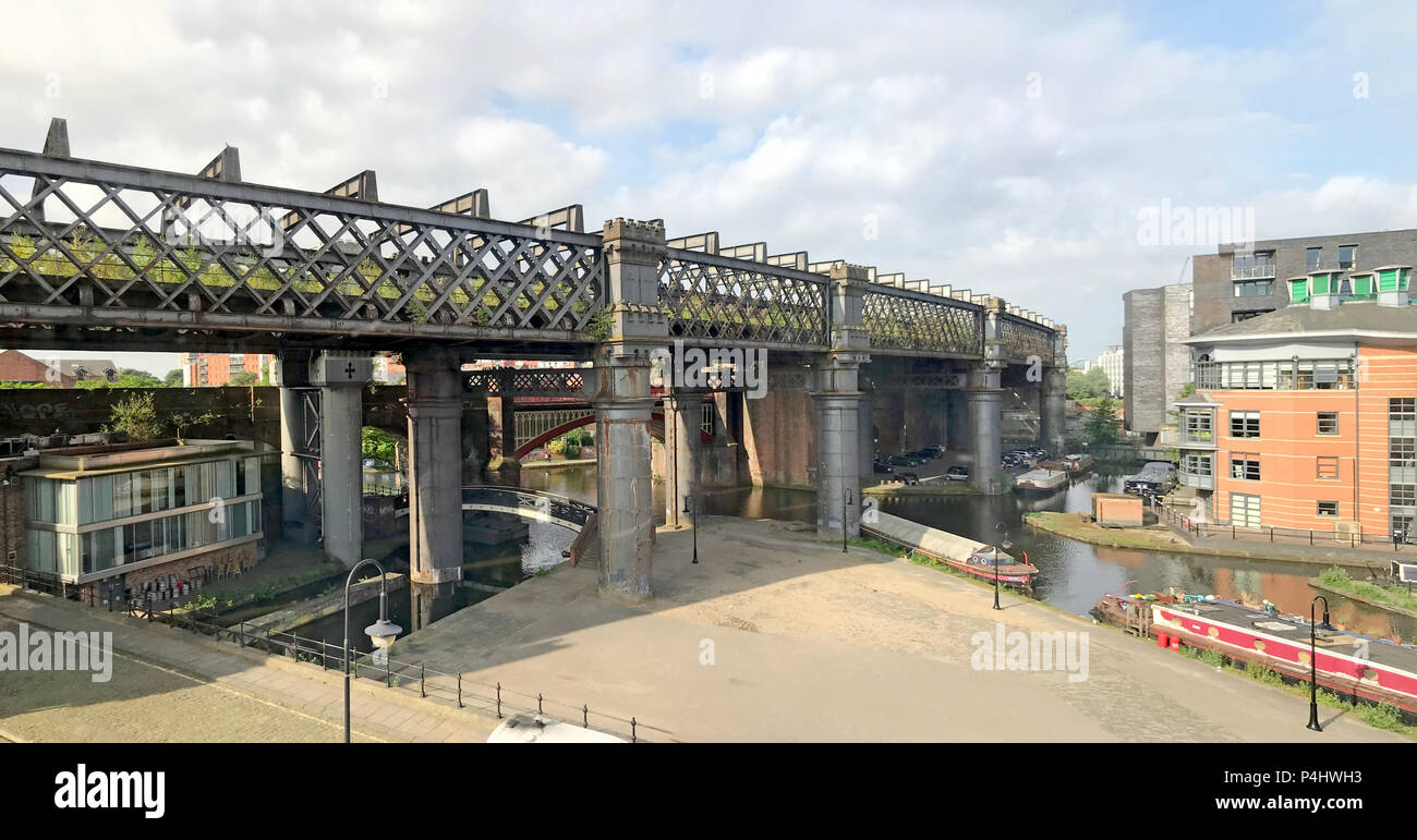 Viadotto ferroviario di Castlefield, Metrolink, Trans-Pennine Express, West Manchester, pano, panorama, North West England, UK, M3 Foto Stock