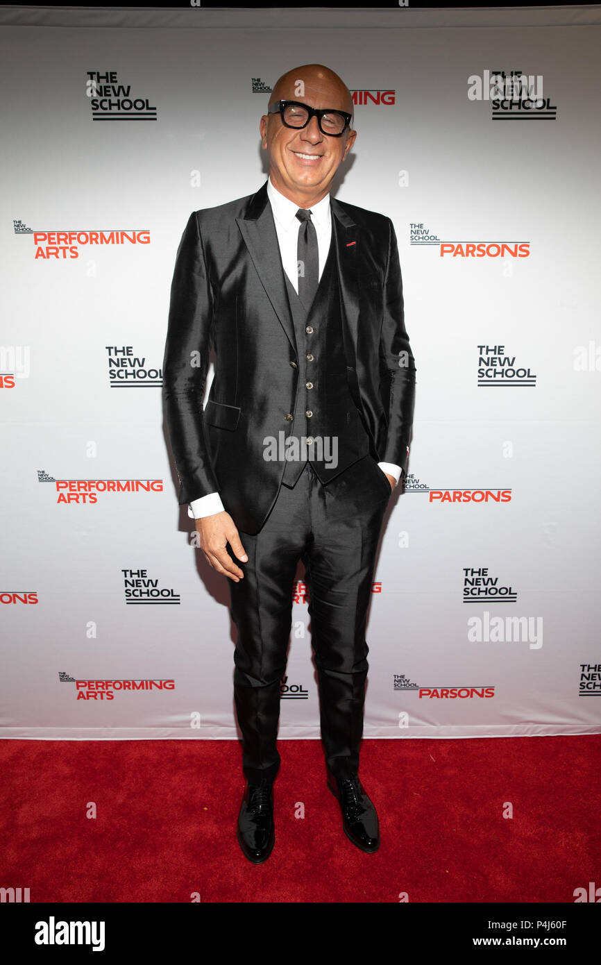 La nuova scuola settantesimo Parsons annuale beneficio onorando Solange  Knowles , Gucci CEO Marco Bizzari e Jose Neves, fondatore del rivenditore  online Farfetch dotate: Gucci CEO Marco Bizzarri dove: New York New