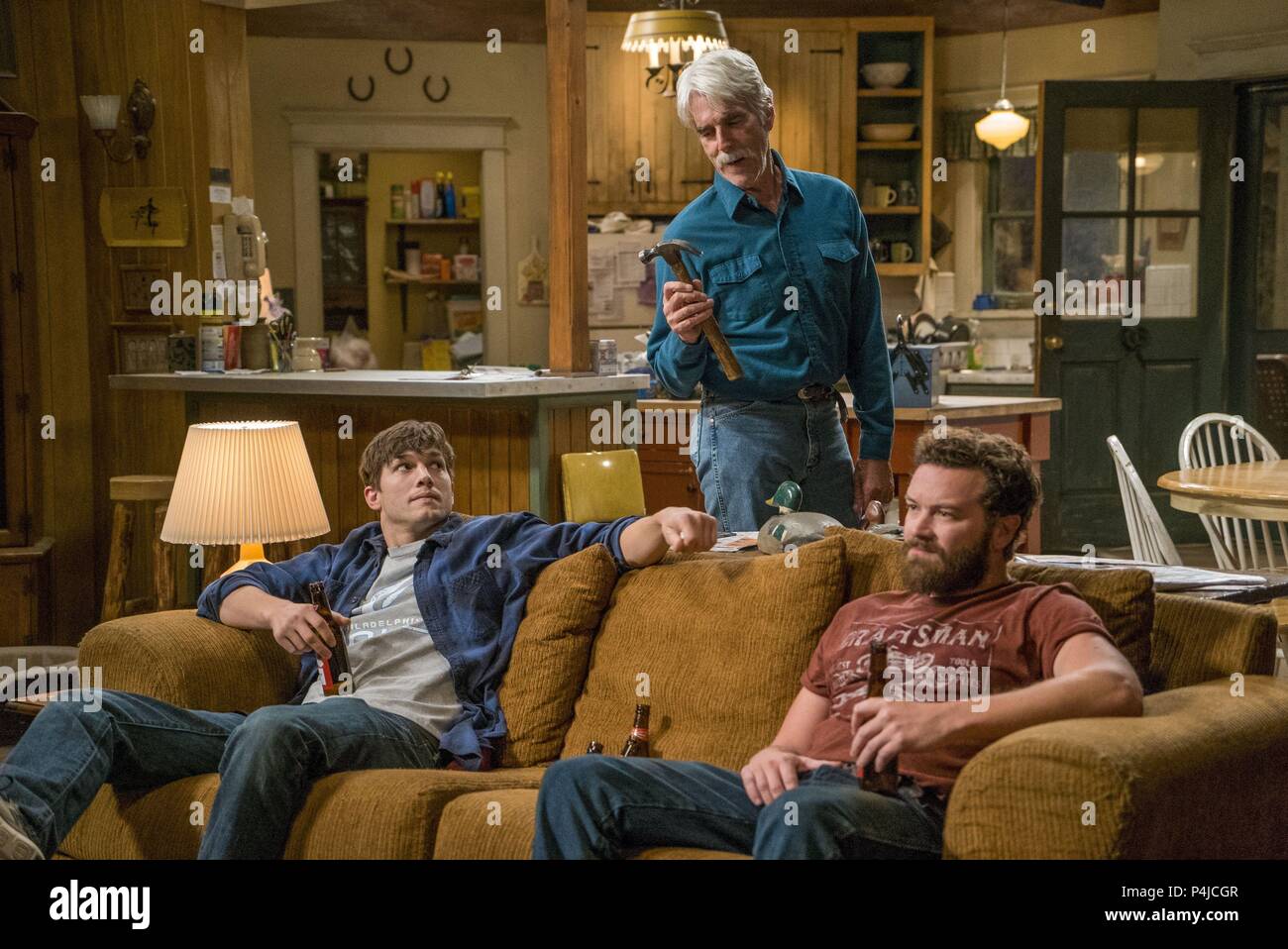 Pellicola originale titolo: il ranch. Titolo inglese: il ranch. Regista: JIM PATTERSON; DON REO. Anno: 2016. Stelle: Ashton Kutcher; SAM ELLIOTT; DANNY MASTERSON. Credito: NETFLIX / Album Foto Stock