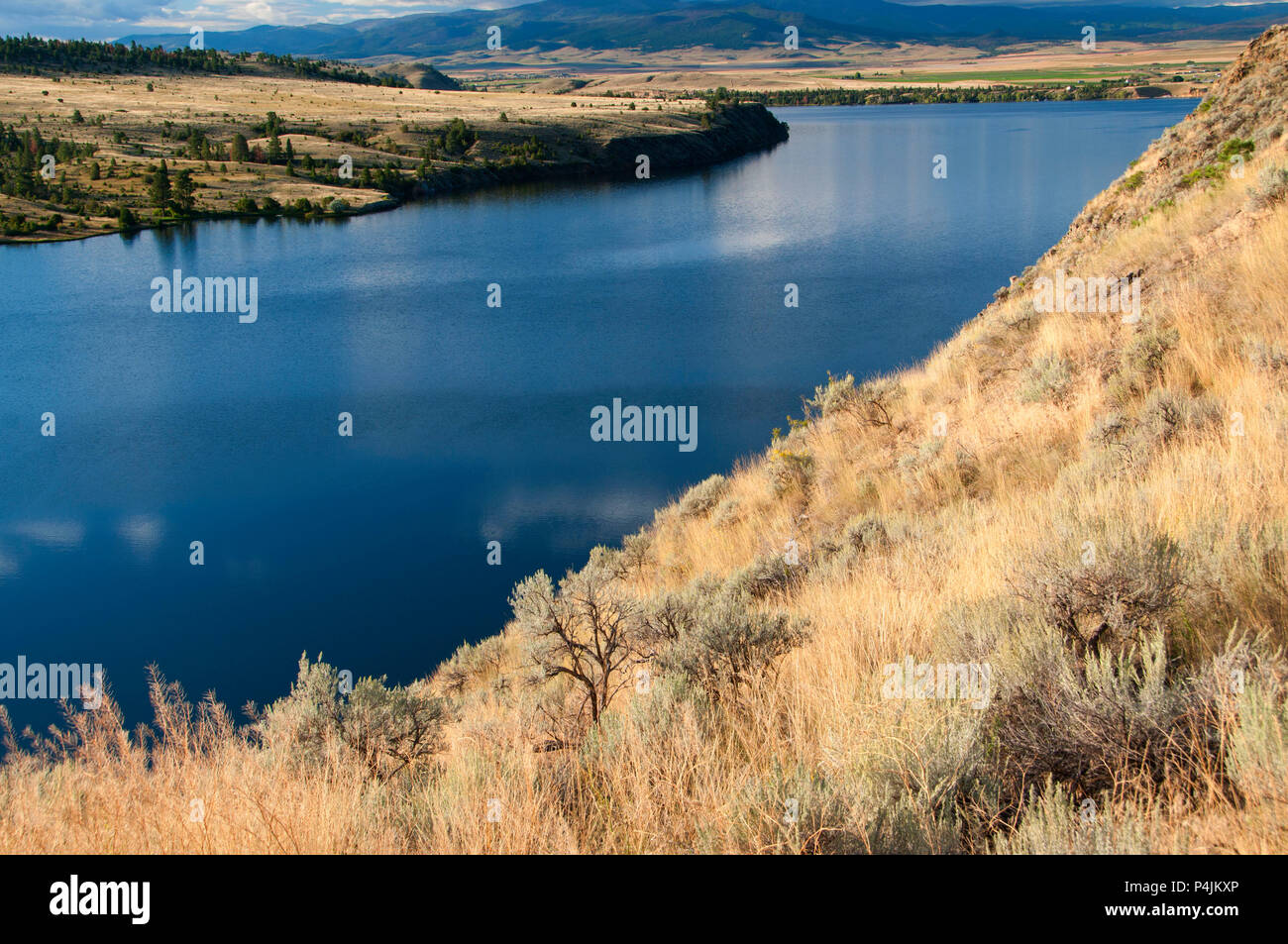 Hauser Lago vista, due campi Vista, Lewis e Clark National Historic Trail, Lewis e Clark County, Montana Foto Stock
