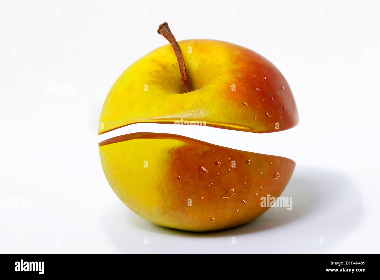 Creative di Apple tagliati su uno sfondo bianco. Apple della discordia Foto Stock