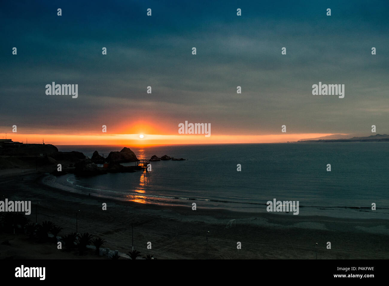 Atardecer en la playa Foto Stock