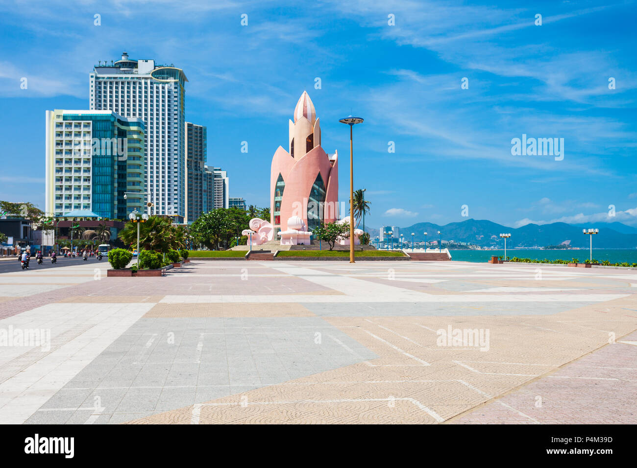 Nha Trang centro città Urban Skyline vista in Vietnam del sud Foto Stock