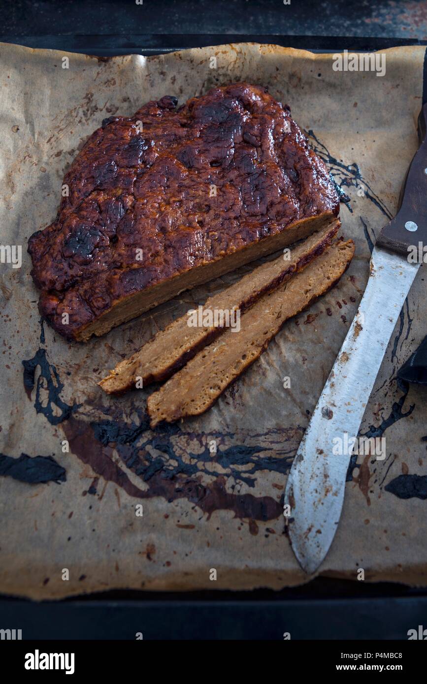 Pane appena sfornato seitan a scatti (vegane) Foto Stock