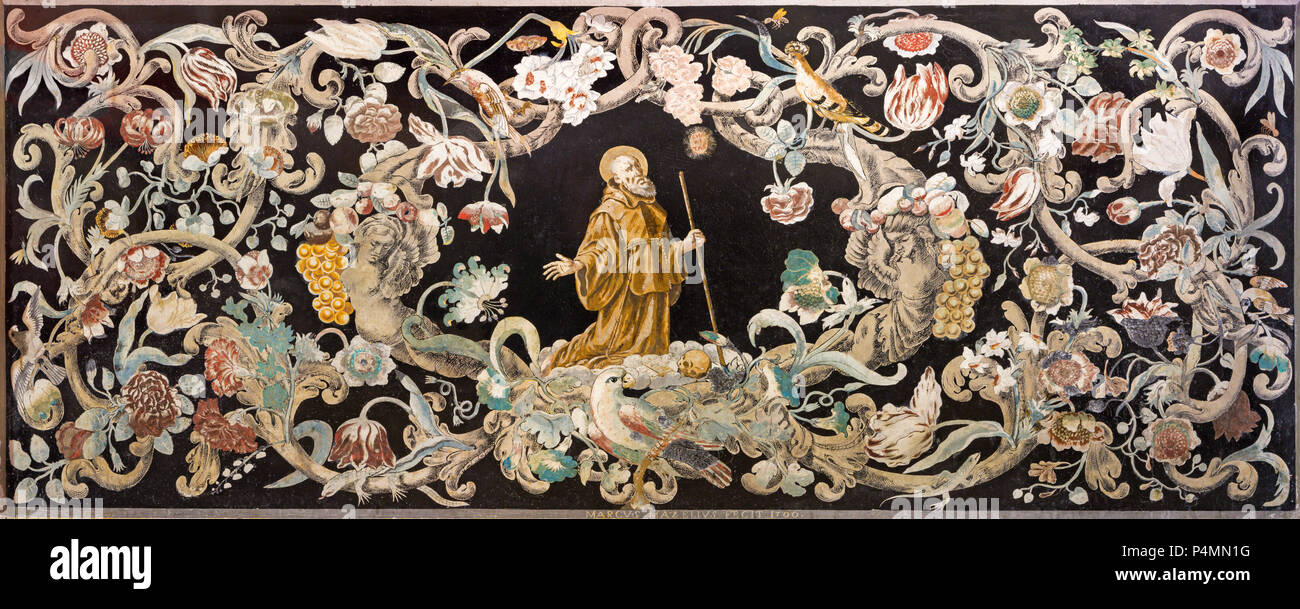 REGGIO EMILIA, Italia - 12 Aprile 2018: Il mosaico di pietra (pietra dura) con il santo monaco in preghiera nella Chiesa di Santo Stefano Foto Stock