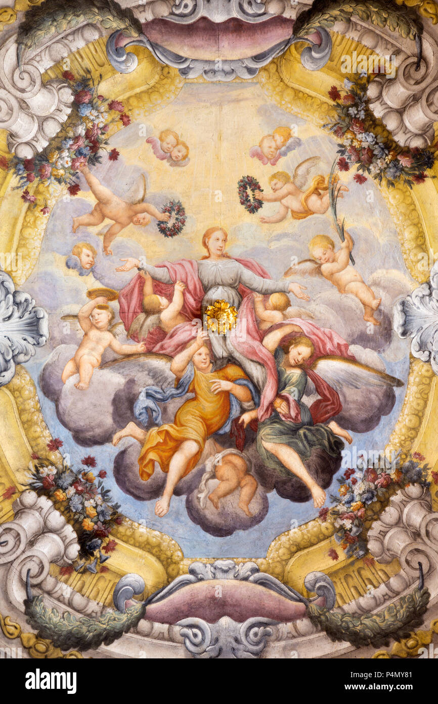 PARMA, Italia - 17 Aprile 2018: l'affresco di Santa Lucia in gloria con il st. Joseph il wault della Chiesa di Santa Lucia Foto Stock