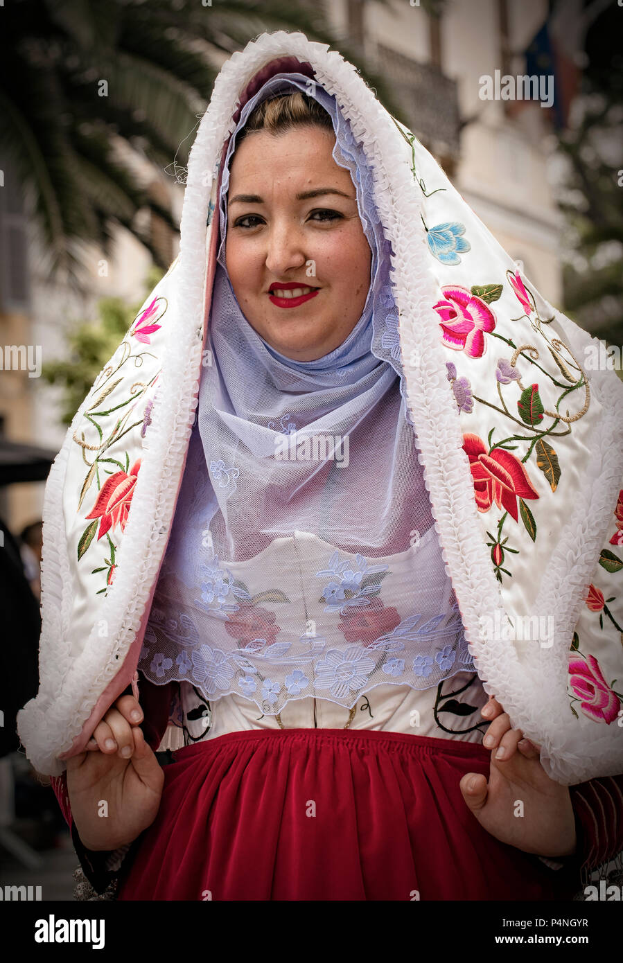 Italia Sardegna Sassari ' Cavalcata Sarda ' Festival - Osilo vestire Foto  stock - Alamy