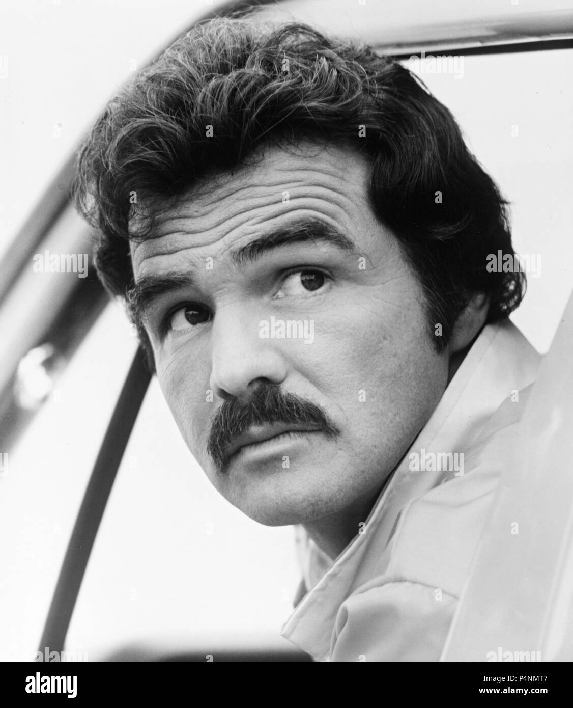 Pellicola originale titolo: IL CANNONBALL RUN. Titolo inglese: CANNONBALL RUN. Regista: HAL NEEDHAM. Anno: 1981. Stelle: Burt Reynolds. Credito: 20TH CENTURY FOX/GOLDEN HARVEST / Album Foto Stock