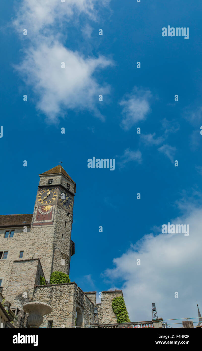 Vista sul castello di Rapperswil sul lago di Zurigo in Svizzera Foto Stock