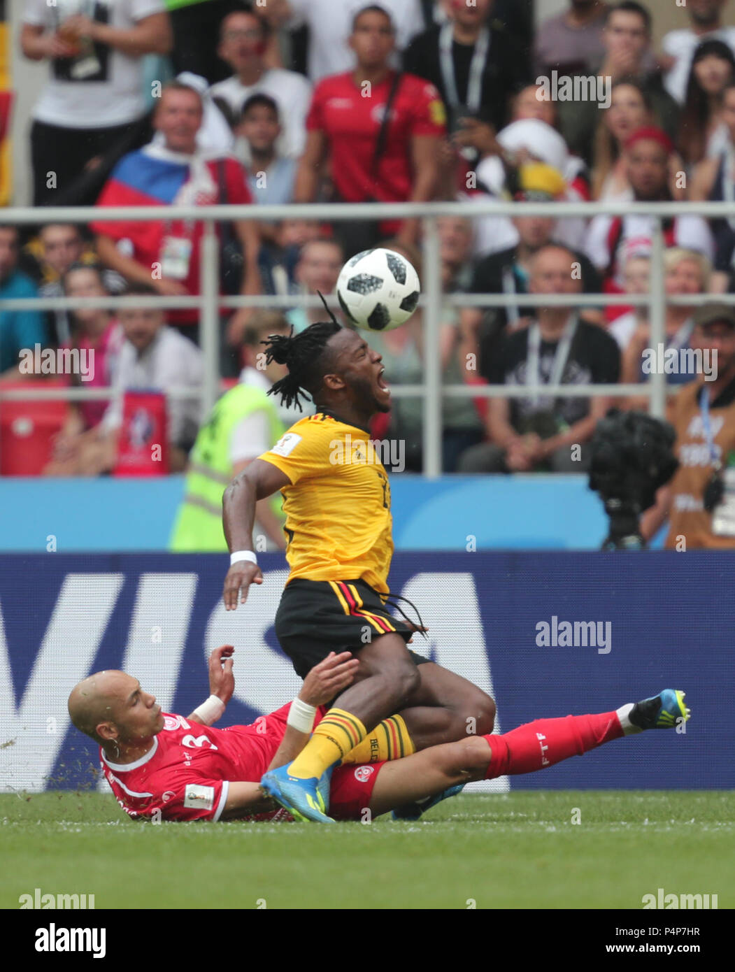 Yohan Benalouane & Michy Batshuayi BELGIO V TUNISIA BELGIO V TUNISIA, 2018 FIFA WORLD CUP RUSSIA 23 giugno 2018 GBC8564 2018 FIFA World Cup Russia Spartak Stadium Group G rigorosamente solo uso editoriale. Se il giocatore/i giocatori raffigurata in questa immagine è/sono la riproduzione per un Club Inglese o l'Inghilterra per la squadra nazionale. Quindi questa immagine può essere utilizzata solo per scopi editoriali. Uso non commerciale. I seguenti usi sono anche limitato anche se in un contesto editoriale: Utilizzare in combinazione con, o parte della, qualsiasi non autorizzato di audio, video, dati, calendari, club/campionato loghi, scommesse, giochi Foto Stock