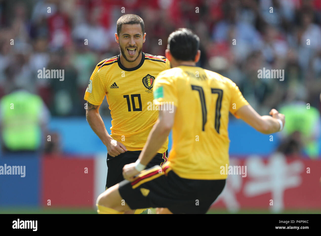 Eden Hazard & Yannick Carrasco BELGIO V TUNISIA BELGIO V TUNISIA, 2018 FIFA WORLD CUP RUSSIA 23 giugno 2018 GBC8592 2018 FIFA World Cup Russia Spartak Stadium Group G rigorosamente solo uso editoriale. Se il giocatore/i giocatori raffigurata in questa immagine è/sono la riproduzione per un Club Inglese o l'Inghilterra per la squadra nazionale. Quindi questa immagine può essere utilizzata solo per scopi editoriali. Uso non commerciale. I seguenti usi sono anche limitato anche se in un contesto editoriale: Utilizzare in combinazione con, o parte della, qualsiasi non autorizzato di audio, video, dati, calendari, club/campionato loghi, scommesse, giochi o Foto Stock