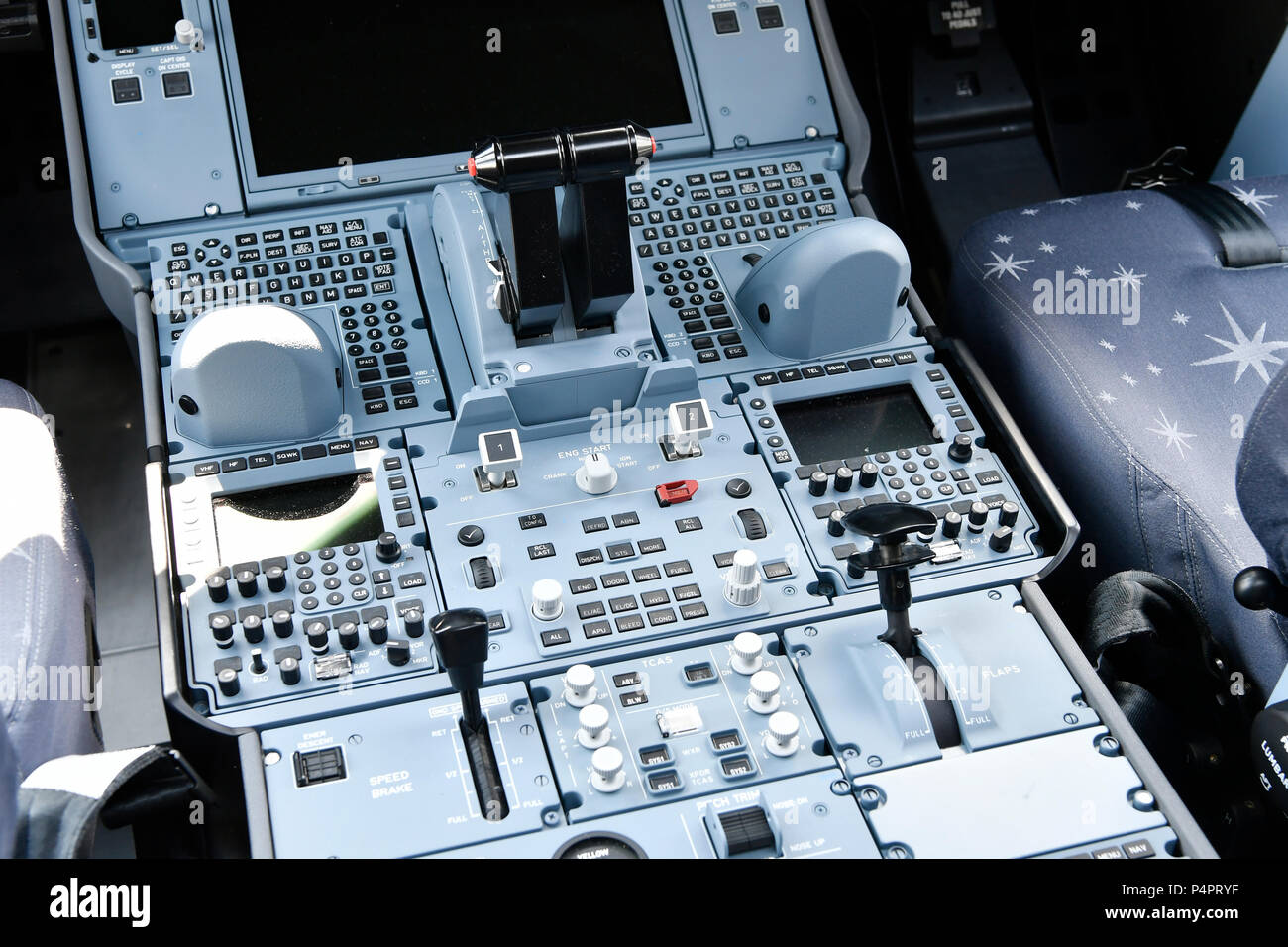 Lufthansa, nuova livrea, Airbus A350, 900, A350-900, pozzetto, pannello, Interruttore, monitor, display, Foto Stock