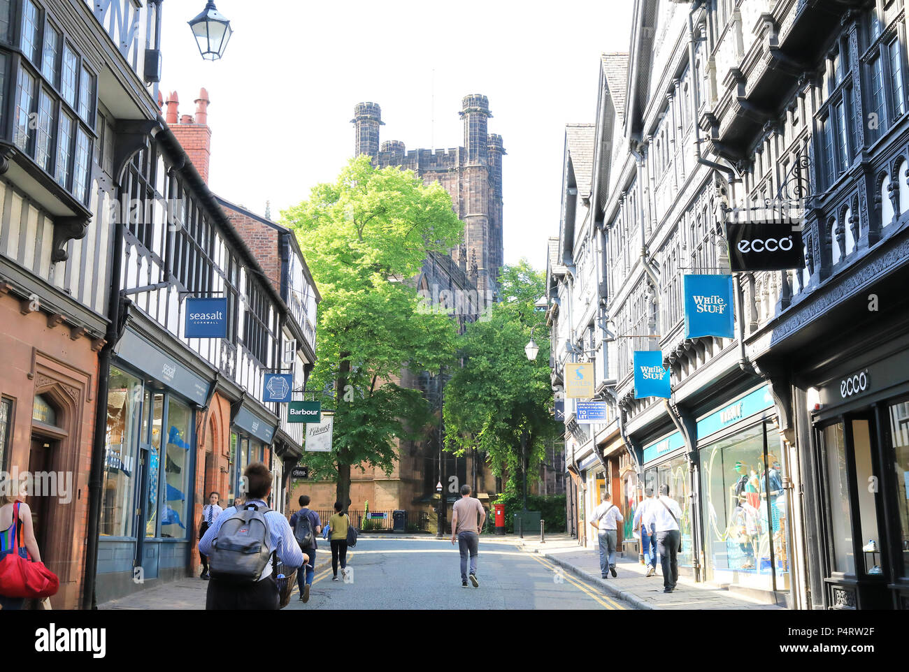 Storico di Chester Cathedral da St Werburgh Street, nel Cheshire, NW England, Regno Unito Foto Stock
