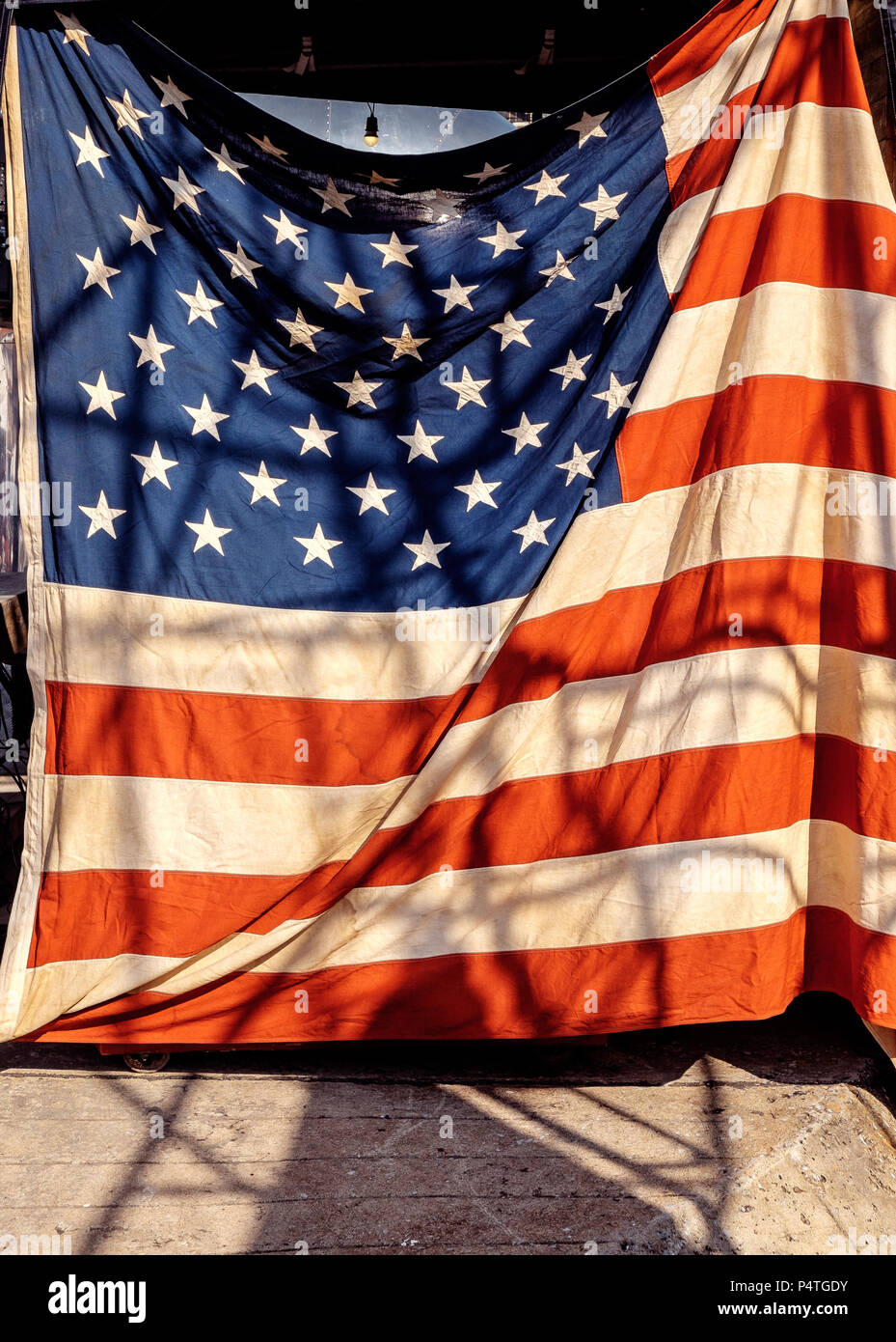 Stati Uniti bandiera mostrata come trama e ombre Foto Stock