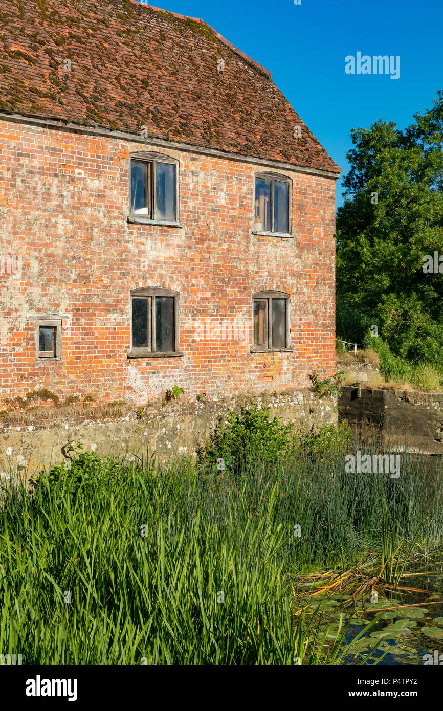 Sturminster Newton Dorset Inghilterra Giugno 22, 2018 Il vecchio mulino sul fiume Stour Foto Stock