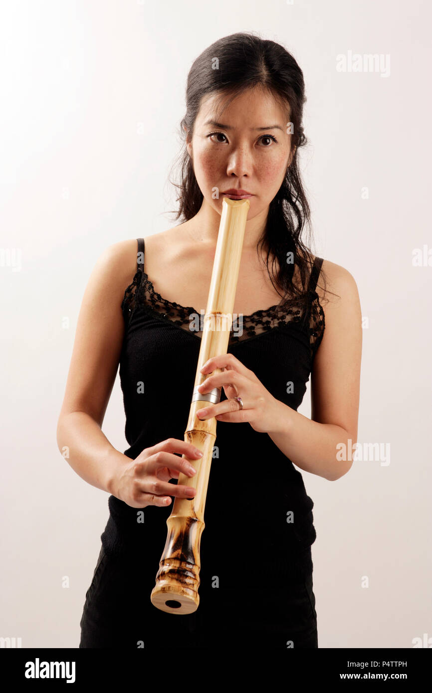 Shakuhachi. Il giapponese il flauto di bambù Foto stock - Alamy