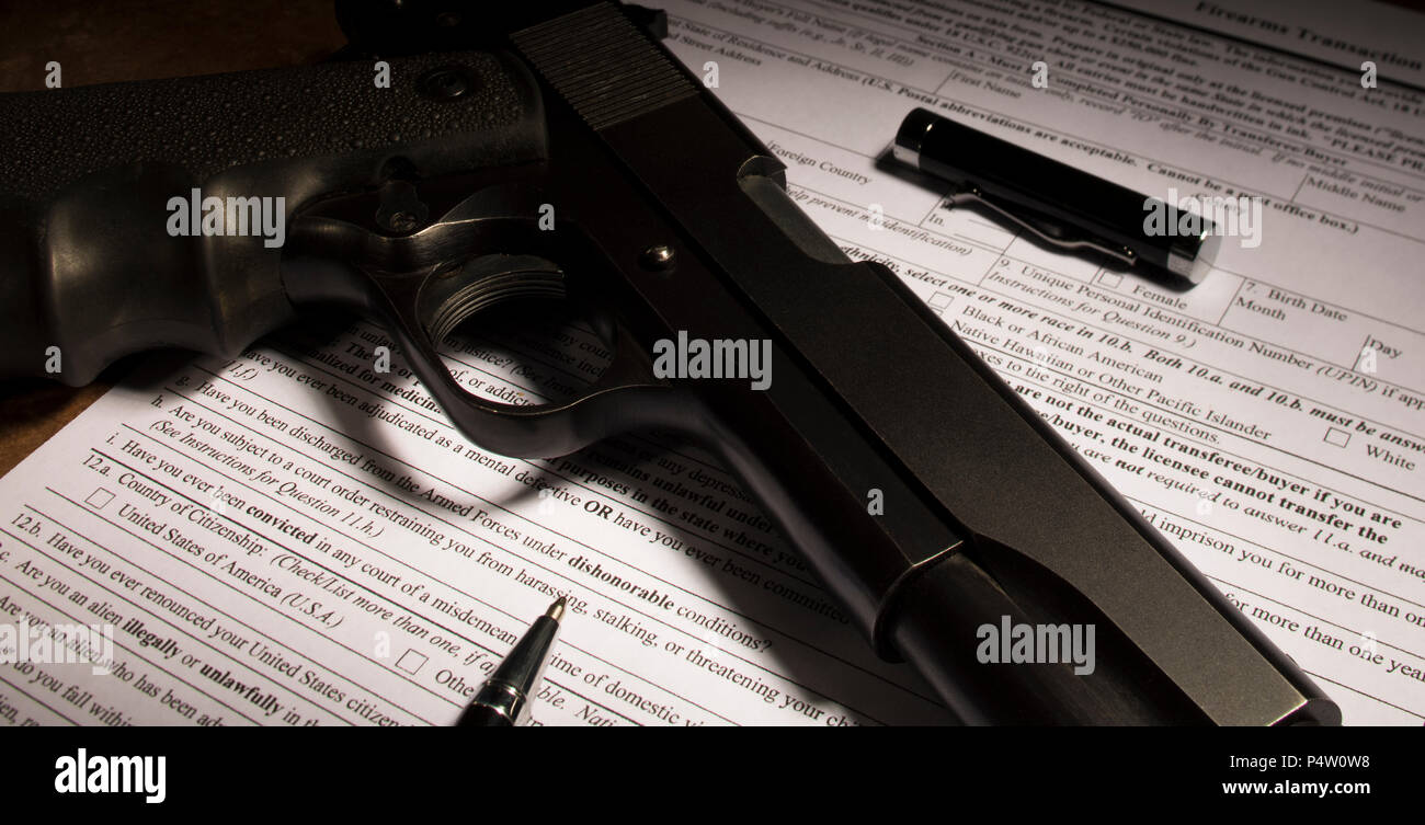 Pistola modulo di trasferimento e la pistola con scarico disonorevole domanda ovvia Foto Stock